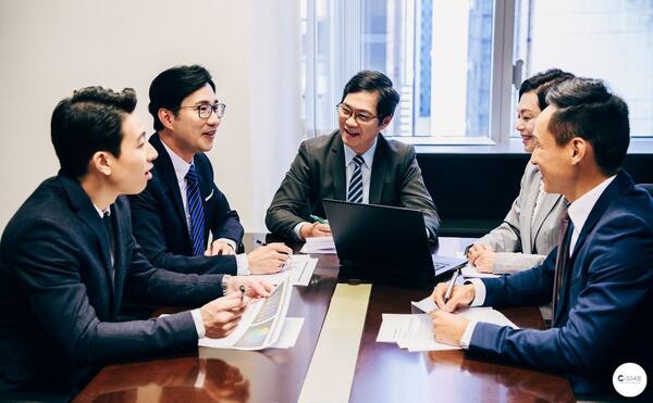 ทีมงานประชุมวิเคราะห์ธุรกิจ